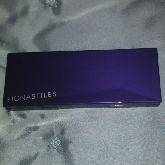 Fiona Stiles Light Illusion Prism Palette - Picture 2 of 3